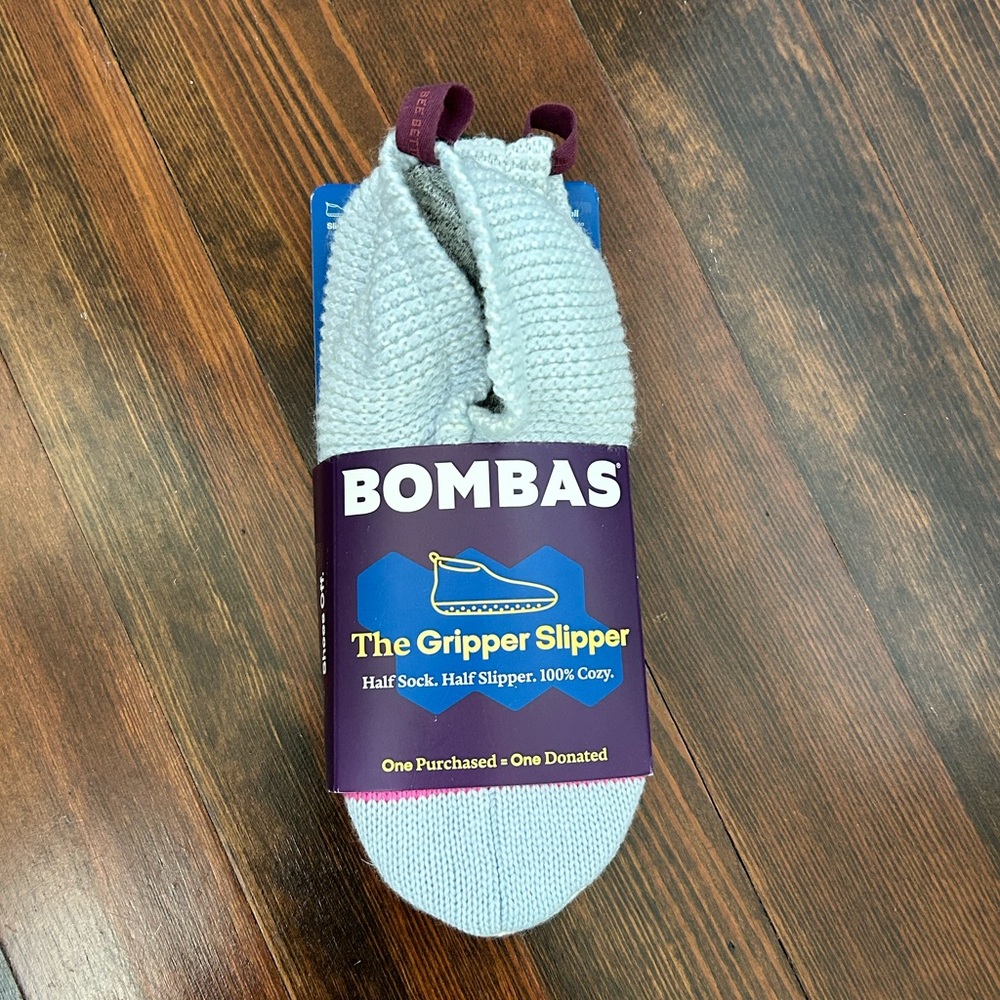 NWT cozy Bombas Gripper Slippers